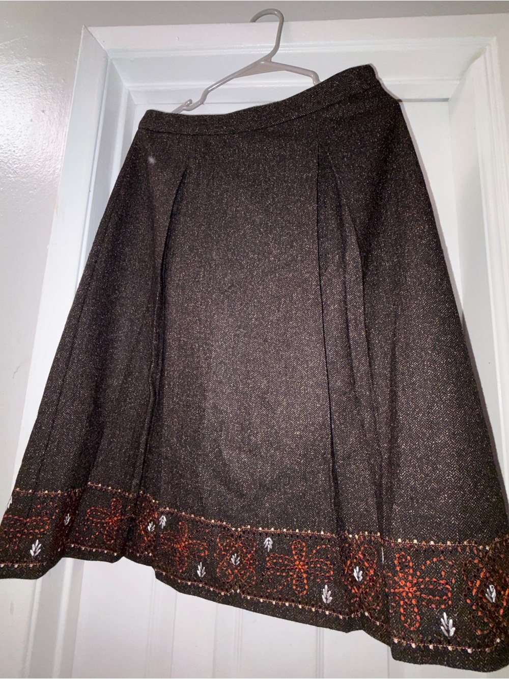 A-Line Brown Embroidered Hem Skirt